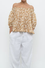 Load image into Gallery viewer, THE GREAT x Tan Floral Cotton Off-Shoulder Blouse (XS-M)