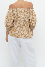 Load image into Gallery viewer, THE GREAT x Tan Floral Cotton Off-Shoulder Blouse (XS-M)