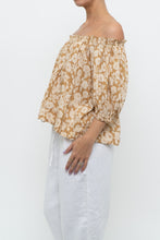 Load image into Gallery viewer, THE GREAT x Tan Floral Cotton Off-Shoulder Blouse (XS-M)