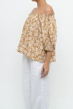 Load image into Gallery viewer, THE GREAT x Tan Floral Cotton Off-Shoulder Blouse (XS-M)