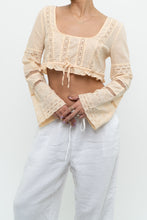 Load image into Gallery viewer, Vintage x KIMCHI BLUE Light Peach Cotton Cropped Longsleeve Blouse (XS, S)