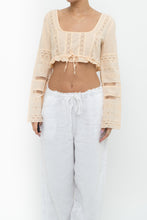 Load image into Gallery viewer, Vintage x KIMCHI BLUE Light Peach Cotton Cropped Longsleeve Blouse (XS, S)