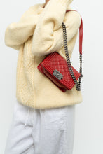 Load image into Gallery viewer, Vintage x CHANELNon-Authentic Red Leather Purse