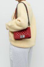 Load image into Gallery viewer, Vintage x CHANELNon-Authentic Red Leather Purse