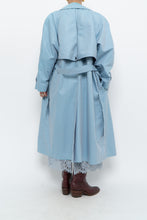 Load image into Gallery viewer, Vintage x LONDON FOG Baby Blue Belted Trench (XS-M)