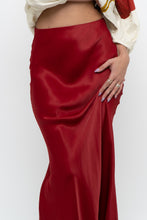 Load image into Gallery viewer, H&amp;M x Made in Turkey x Red Satin Maxi Skirt (XS)