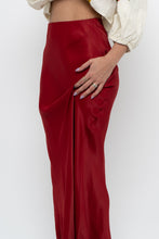 Load image into Gallery viewer, H&amp;M x Made in Turkey x Red Satin Maxi Skirt (XS)