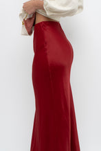 Load image into Gallery viewer, H&amp;M x Made in Turkey x Red Satin Maxi Skirt (XS)
