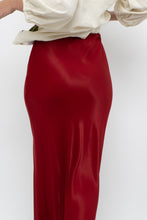 Load image into Gallery viewer, H&amp;M x Made in Turkey x Red Satin Maxi Skirt (XS)