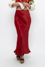 Load image into Gallery viewer, H&amp;M x Made in Turkey x Red Satin Maxi Skirt (XS)