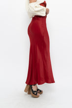 Load image into Gallery viewer, H&amp;M x Made in Turkey x Red Satin Maxi Skirt (XS)