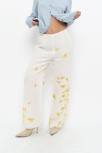 Load image into Gallery viewer, Vintage x Made in Italy x A-K-R-I-S Silk Butterfly Pant (S, M)