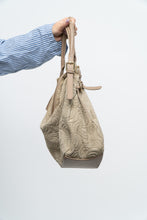 Load image into Gallery viewer, Vintage x GRIEGE Beige Suede Rose Embossed Purse