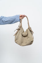 Load image into Gallery viewer, Vintage x GRIEGE Beige Suede Rose Embossed Purse