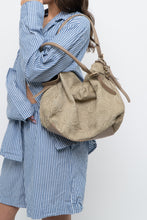Load image into Gallery viewer, Vintage x GRIEGE Beige Suede Rose Embossed Purse