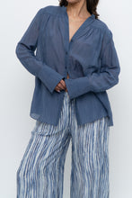 Load image into Gallery viewer, LAUNDRY BY SHELLI SEAGAL x Blue Flowy Semi-sheer Blouse (XS-M)