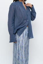 Load image into Gallery viewer, LAUNDRY BY SHELLI SEAGAL x Blue Flowy Semi-sheer Blouse (XS-M)