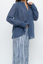 Load image into Gallery viewer, LAUNDRY BY SHELLI SEAGAL x Blue Flowy Semi-sheer Blouse (XS-M)
