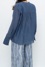 Load image into Gallery viewer, LAUNDRY BY SHELLI SEAGAL x Blue Flowy Semi-sheer Blouse (XS-M)