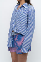 Load image into Gallery viewer, Modern x Blue Striped Lightweight Cotton-blend Buttonup (XS-XL)