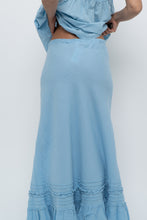 Load image into Gallery viewer, Vintage x Made in India x OLD NAVY Baby Blue Linen Maxi Skirt (L, XL)