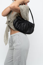 Load image into Gallery viewer, Vintage x Made in Canada x Black Butter Leather Small Purse