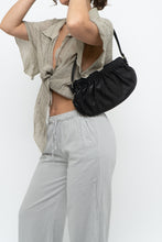 Load image into Gallery viewer, Vintage x Made in Canada x Black Butter Leather Small Purse