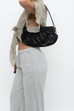 Load image into Gallery viewer, Vintage x Made in Canada x Black Butter Leather Small Purse