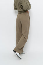 Load image into Gallery viewer, THE GROUP BY BABATON x Olive Green Linen Lounge Pant (XS, S)