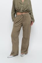 Load image into Gallery viewer, THE GROUP BY BABATON x Olive Green Linen Lounge Pant (XS, S)