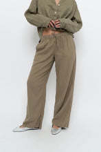 Load image into Gallery viewer, THE GROUP BY BABATON x Olive Green Linen Lounge Pant (XS, S)