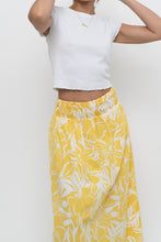 Load image into Gallery viewer, SUNDAY BEST x White Waffle Cropped Tee (S, M)