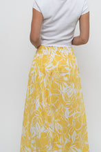 Load image into Gallery viewer, FAITHFUL THE BRAND x Yellow Floral Maxi Skirt (XS)
