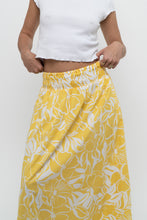 Load image into Gallery viewer, FAITHFUL THE BRAND x Yellow Floral Maxi Skirt (XS)