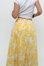 Load image into Gallery viewer, FAITHFUL THE BRAND x Yellow Floral Maxi Skirt (XS)