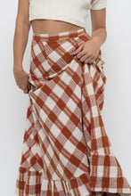 Load image into Gallery viewer, Vintage x Made in India x Orange, Cream Gingham Cotton Maxi Skirt (XXS)