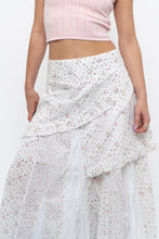Load image into Gallery viewer, Vintage x Made in Canada x White, Pink Floral Tiered Maxi Skirt (XL, XXL)