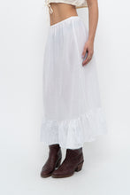 Load image into Gallery viewer, Vintage x Made in Canada x White Cotton Semi-sheer Maxi Skirt (XS, S)