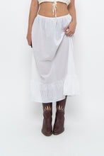 Load image into Gallery viewer, Vintage x Made in Canada x White Cotton Semi-sheer Maxi Skirt (XS, S)