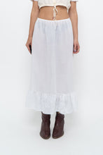 Load image into Gallery viewer, Vintage x Made in Canada x White Cotton Semi-sheer Maxi Skirt (XS, S)