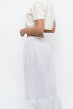 Load image into Gallery viewer, Vintage x Made in Canada x White Cotton Semi-sheer Maxi Skirt (XS, S)