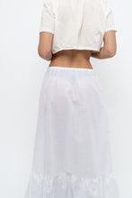 Load image into Gallery viewer, Vintage x Made in Canada x White Cotton Semi-sheer Maxi Skirt (XS, S)