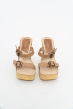 Load image into Gallery viewer, Vintage x Made in Brazil x ALDO Beige Chunky Heels (8)