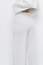 Load image into Gallery viewer, Modern x White Soft Textured Set (XXS, XS)