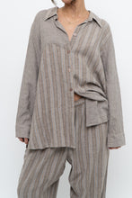 Load image into Gallery viewer, Vintage x Made in India x Brown Linen Striped Set (M, L)
