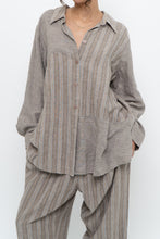 Load image into Gallery viewer, Vintage x Made in India x Brown Linen Striped Set (M, L)