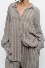 Load image into Gallery viewer, Vintage x Made in India x Brown Linen Striped Set (M, L)