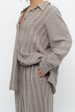 Load image into Gallery viewer, Vintage x Made in India x Brown Linen Striped Set (M, L)