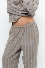 Load image into Gallery viewer, Vintage x Made in India x Brown Linen Striped Set (M, L)