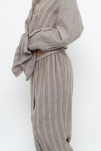 Load image into Gallery viewer, Vintage x Made in India x Brown Linen Striped Set (M, L)